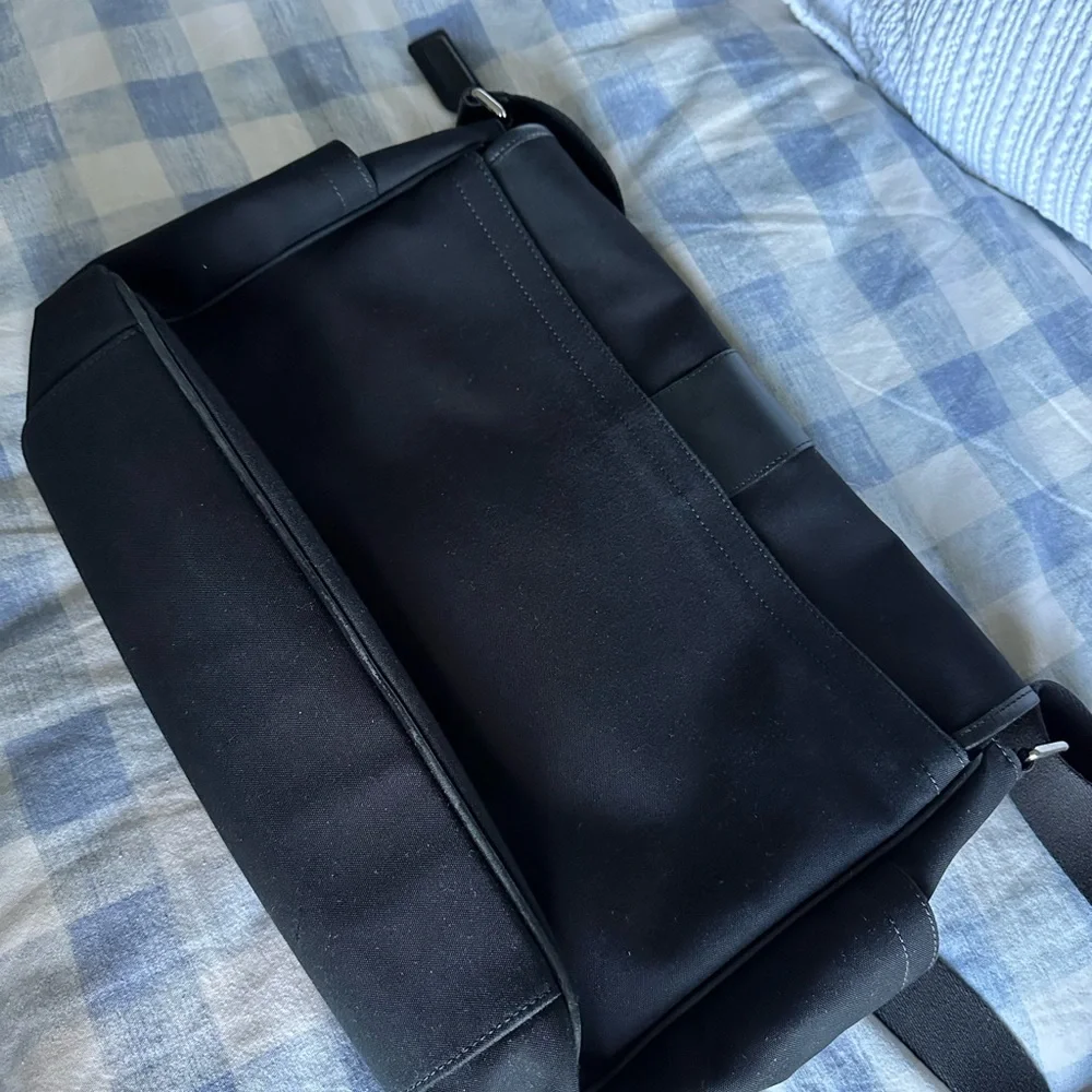 ✨ Coach Messenger Bag | Classic Black | Crossbody Work Bag ✨
